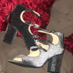 Winter blue Velvet chunky heels